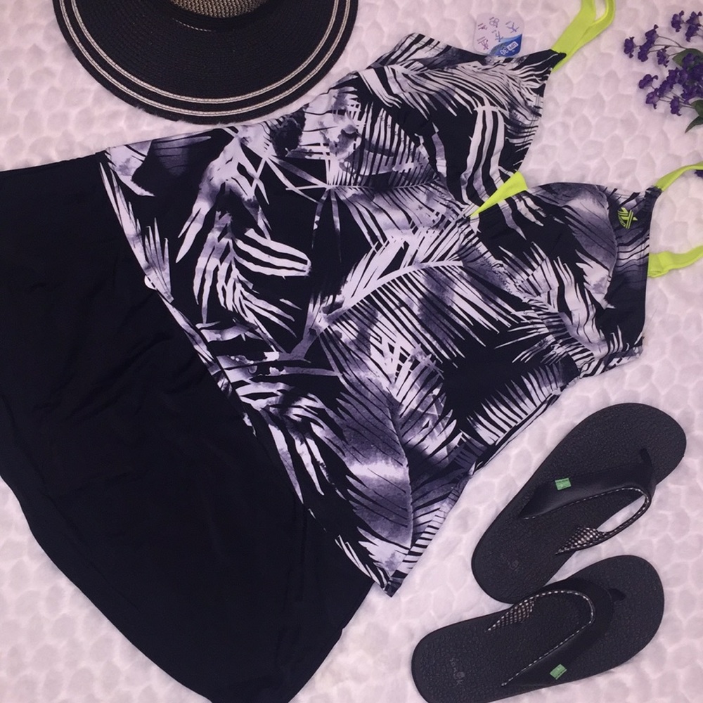 Zero XPoser 2pc Sporty Tankini Skirted Swimsuit